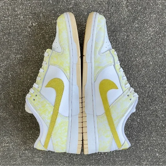 Dunk Low “Yellow Strike” - Picture 5 of 13